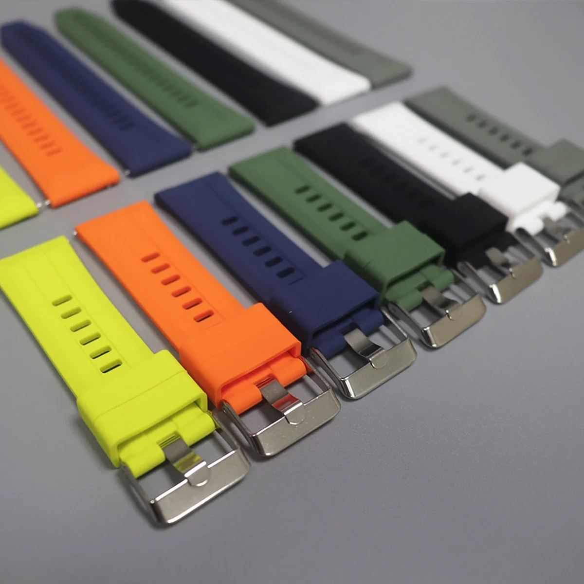 Sport Rubber Horlogeband 22mm  - Titan Watches Smartwatch recensie en prijs
